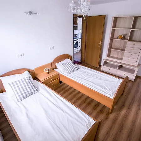 Apartmaji Baron Apartman *