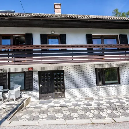 דירה Apartmaji Baron *