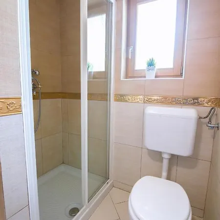 Apartmaji Baron דירה *