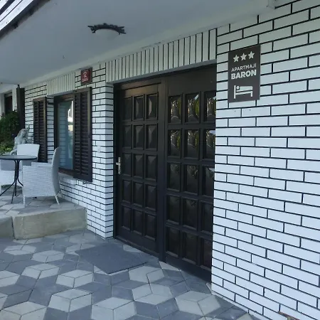 Apartmaji Baron